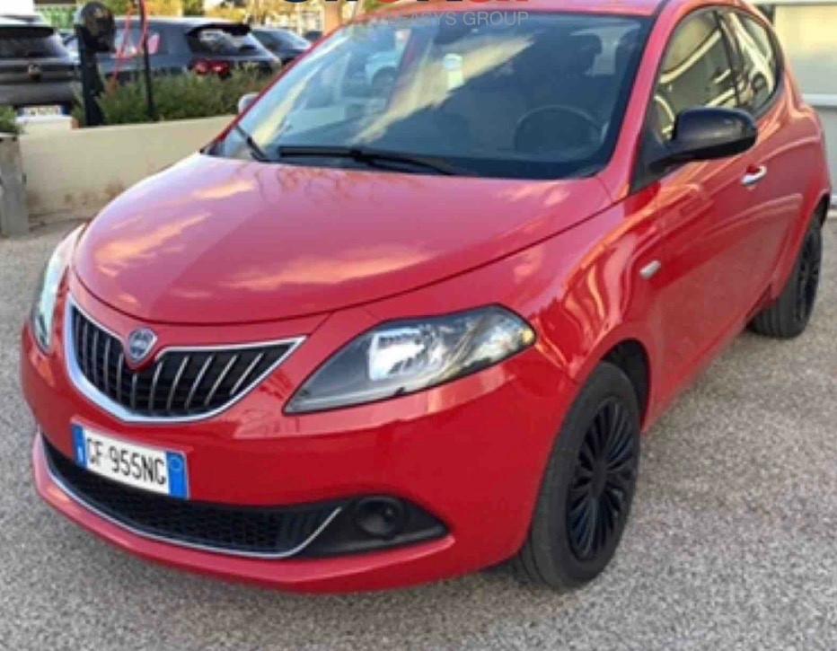 Lancia Ypsilon 1.2 69 CV 5 porte GPL Ecochic Silver