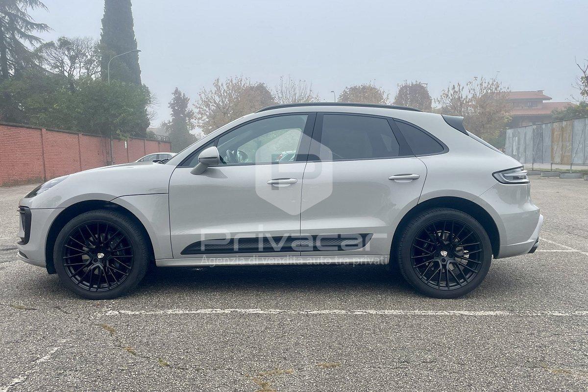 PORSCHE Macan 2.0