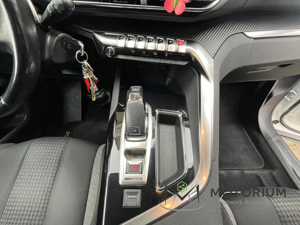 Peugeot 3008 BlueHDi 130 SeS EAT8