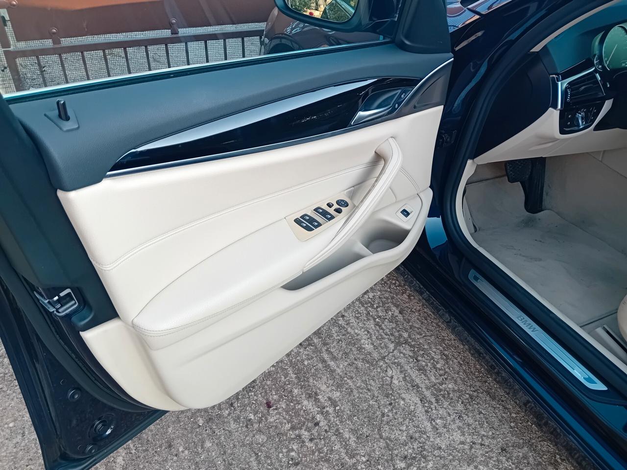 Bmw 520 520d aut. Touring Luxury