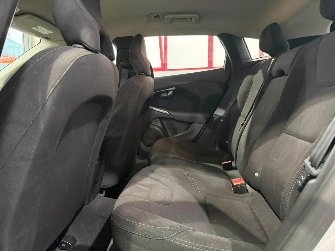 Volvo V40 D2 1.6 115cv SUMMUM 2015