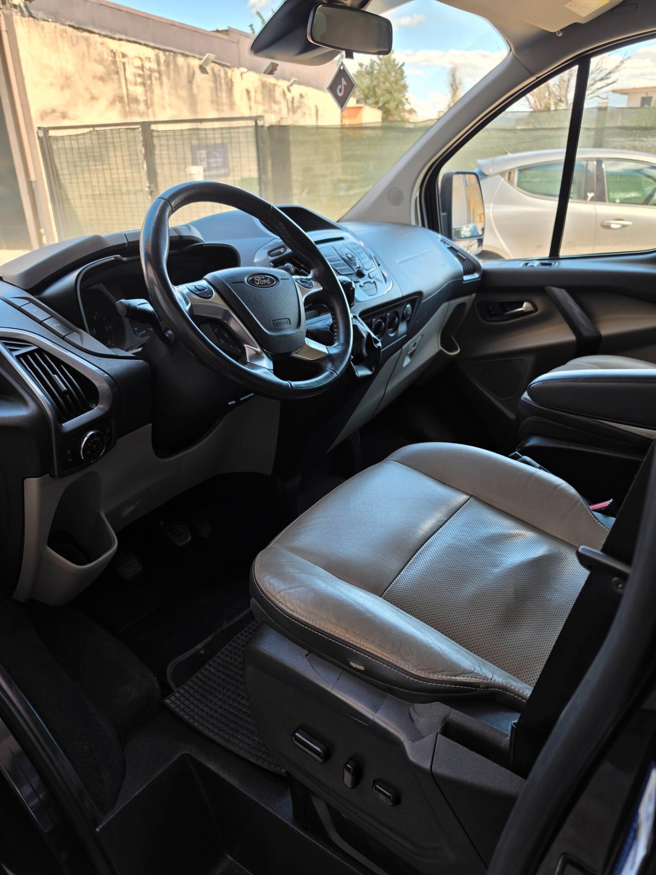 Ford Tourneo Custom 2.0 TDCi EcoBlue 170cv