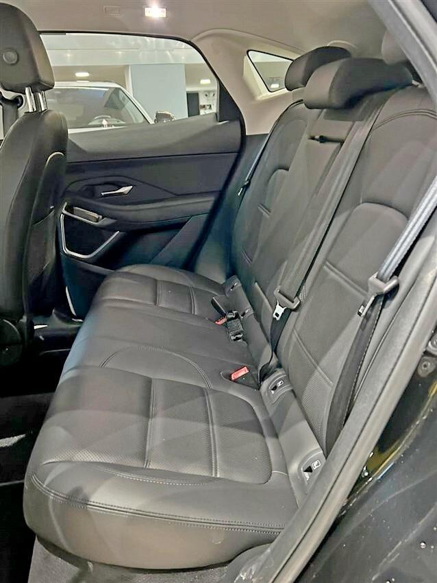 Jaguar E-Pace 2.0D I4 163 CV SE