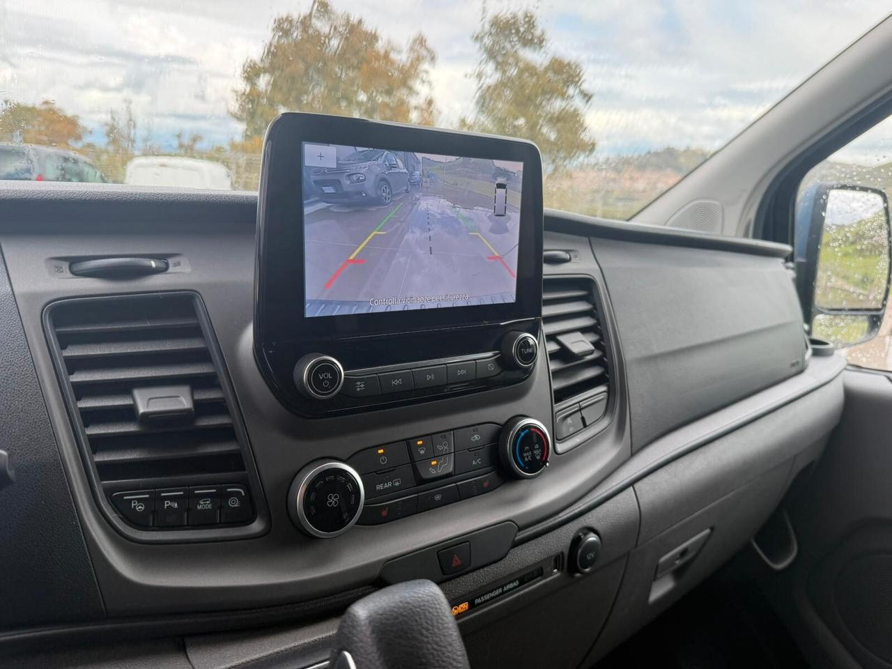 Ford Transit Custom 320 2.0 EcoBlue 170 L1H1 Combi Trend