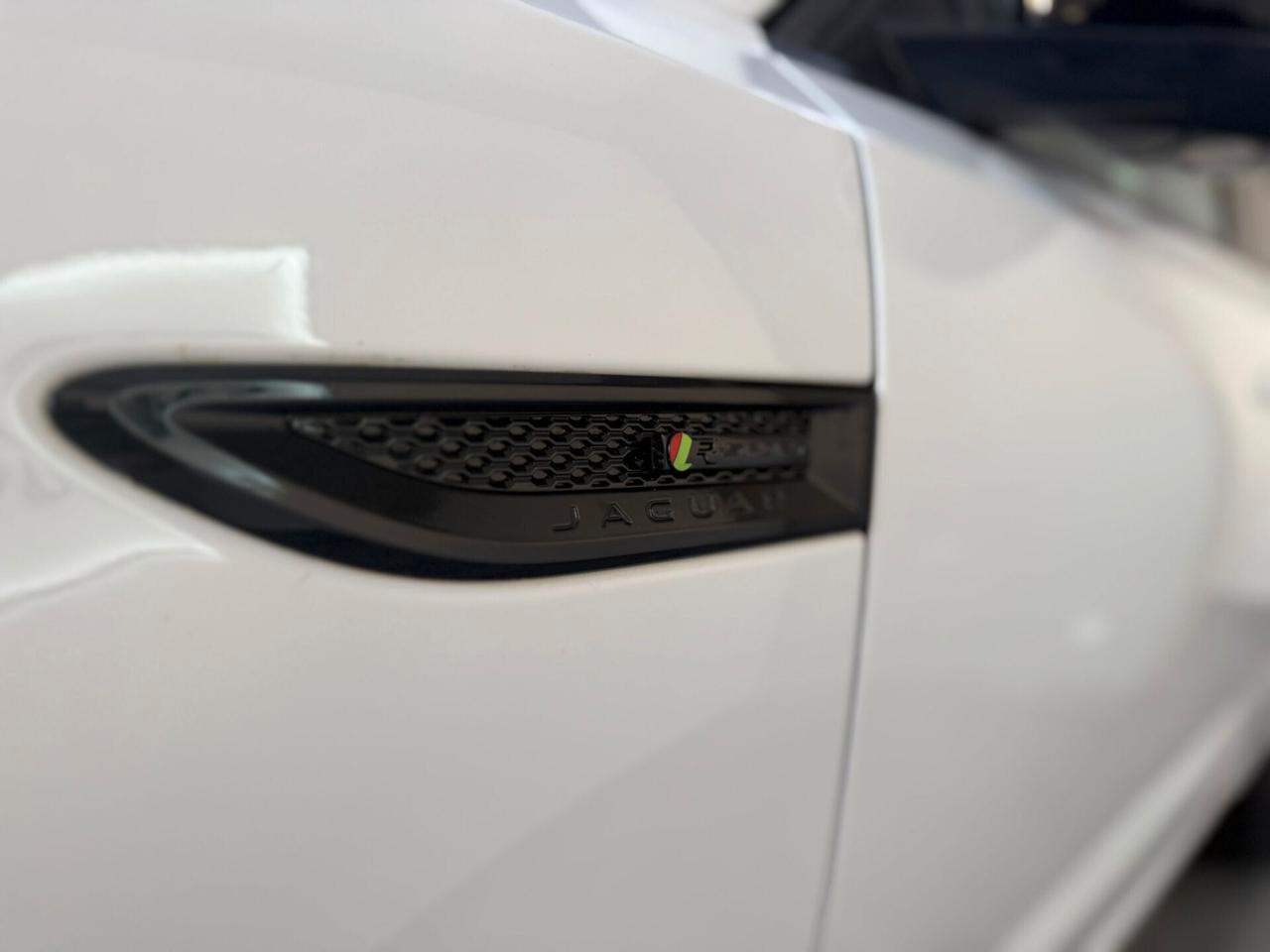 Jaguar E-Pace 2.0D 150 CV R-Dynamic