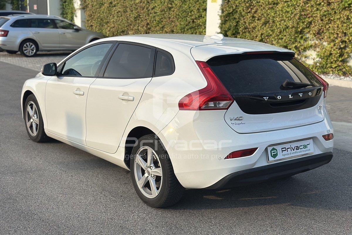 VOLVO V40 D2 Business