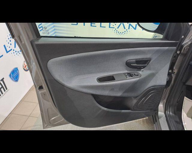 LANCIA Ypsilon 1.0 hybrid 70cv Gold s&s 5 posti