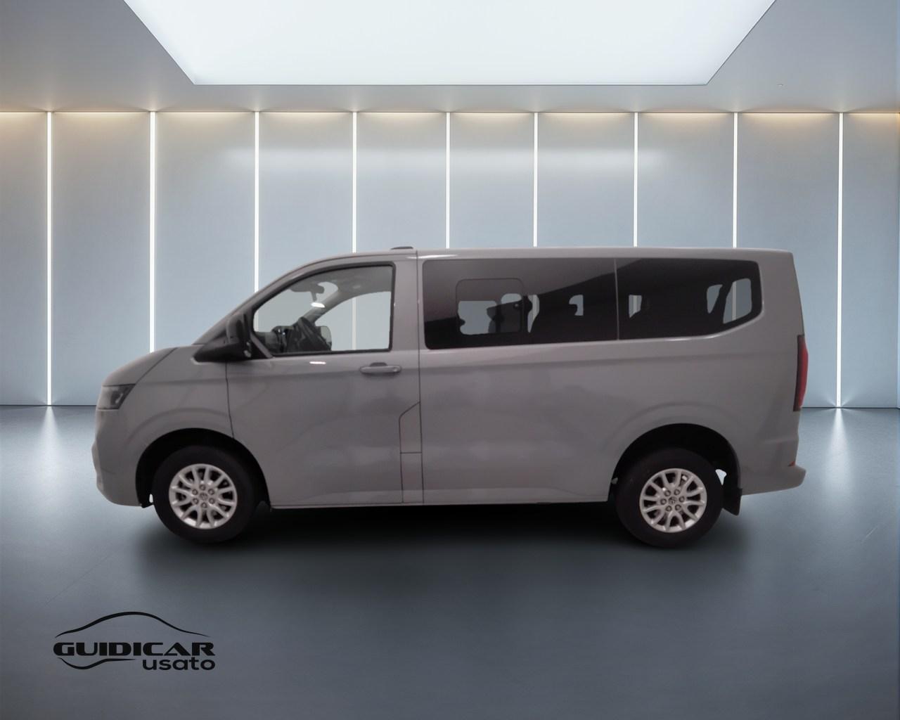 VOLKSWAGEN T7 Caravelle - T7 Caravelle 2.0 tdi 150cv Life L1