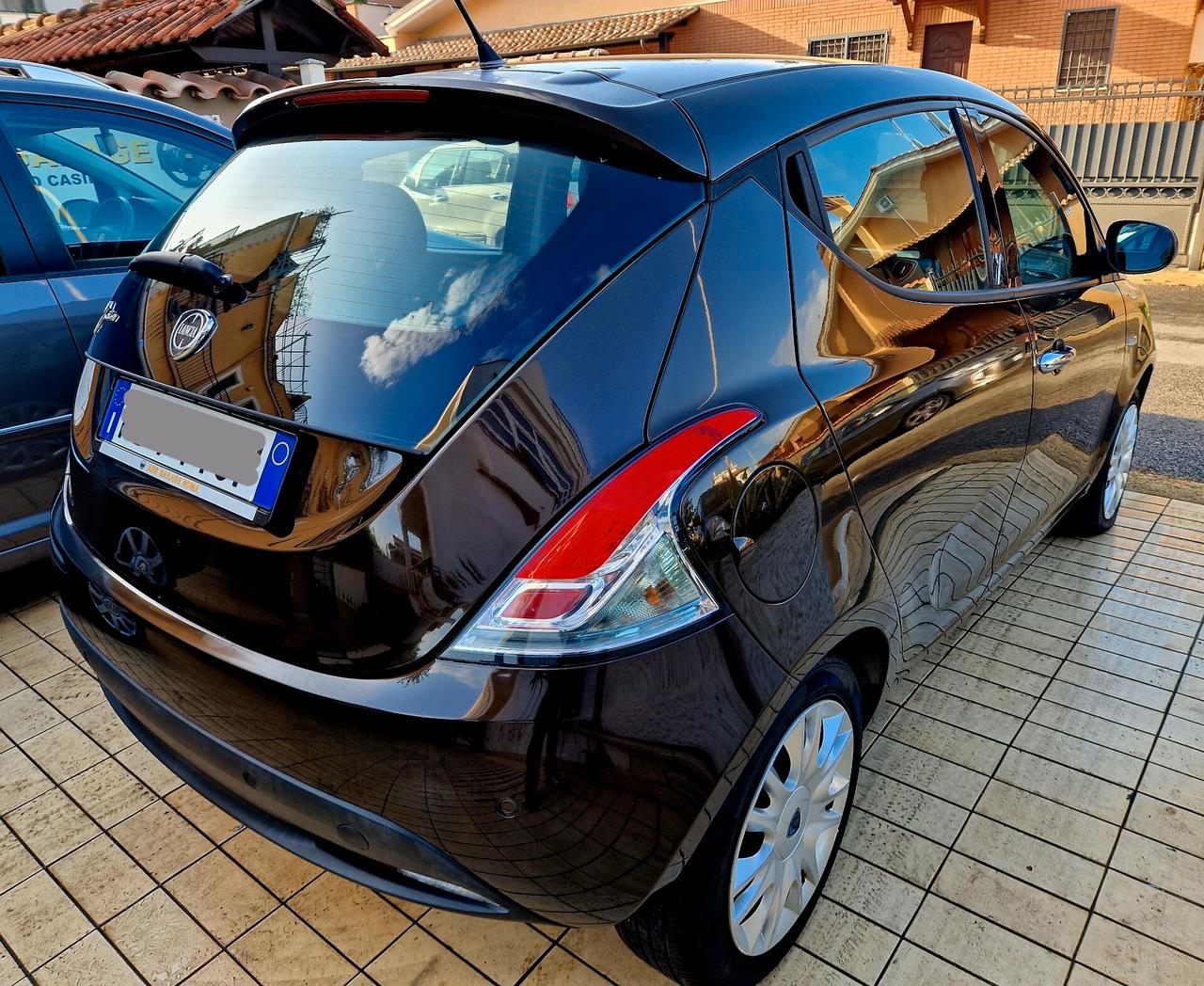 Lancia Ypsilon 1.3 MJT 16V 95 CV 5 porte S&S Gold