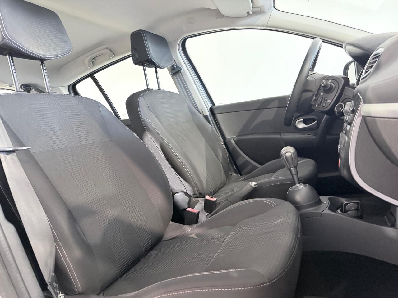 RENAULT CLIO Dynamique CAMBIO AUTOMATICO