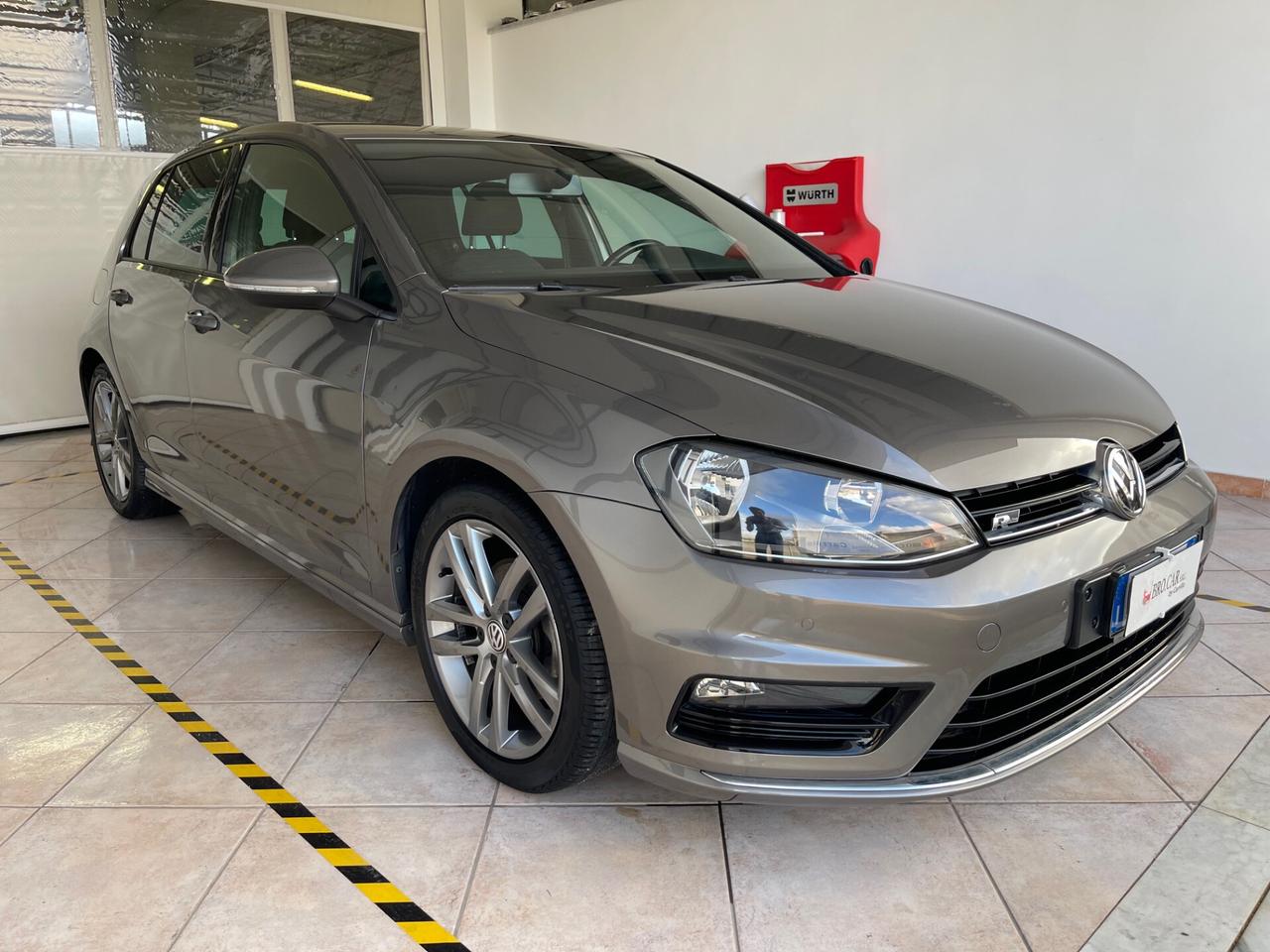 Volkswagen Golf 1.4 TSI 150CV 5p. Highline R-Line BlueMotion Technology