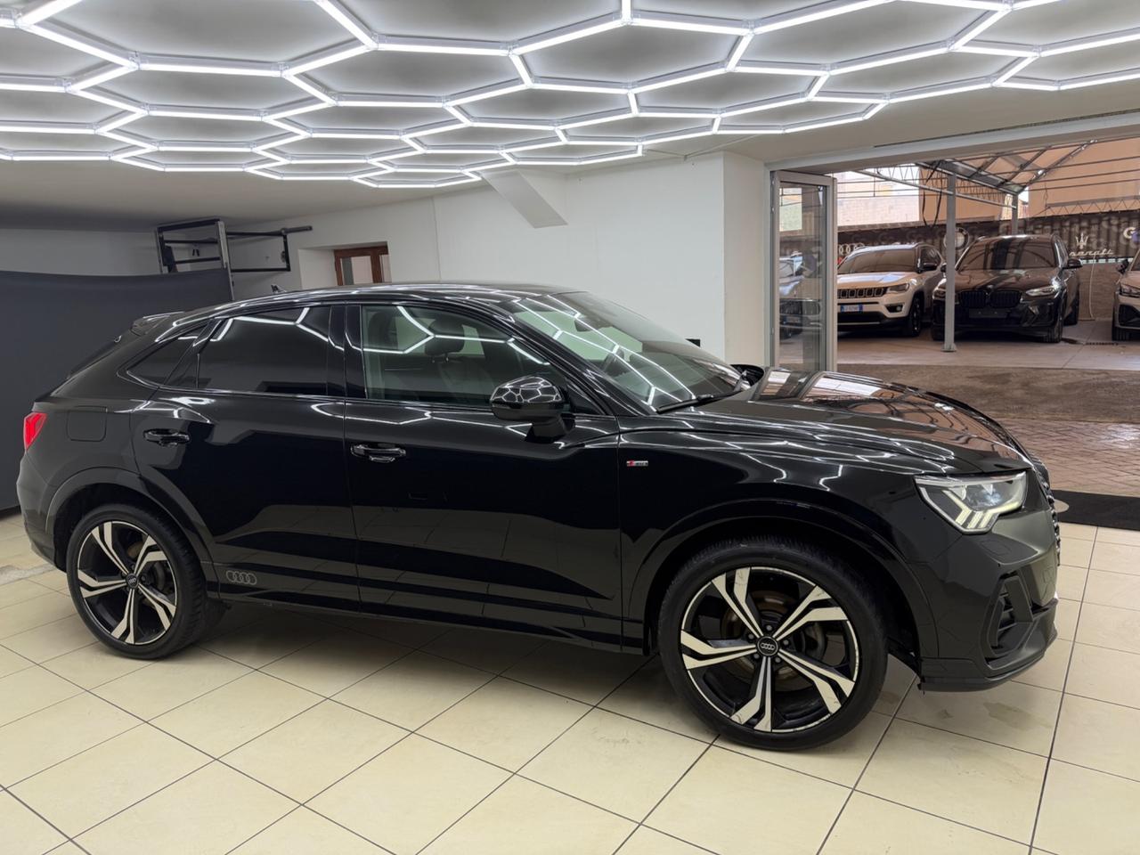 Audi Q3 35 TDI S tronic line edition UNI PRO