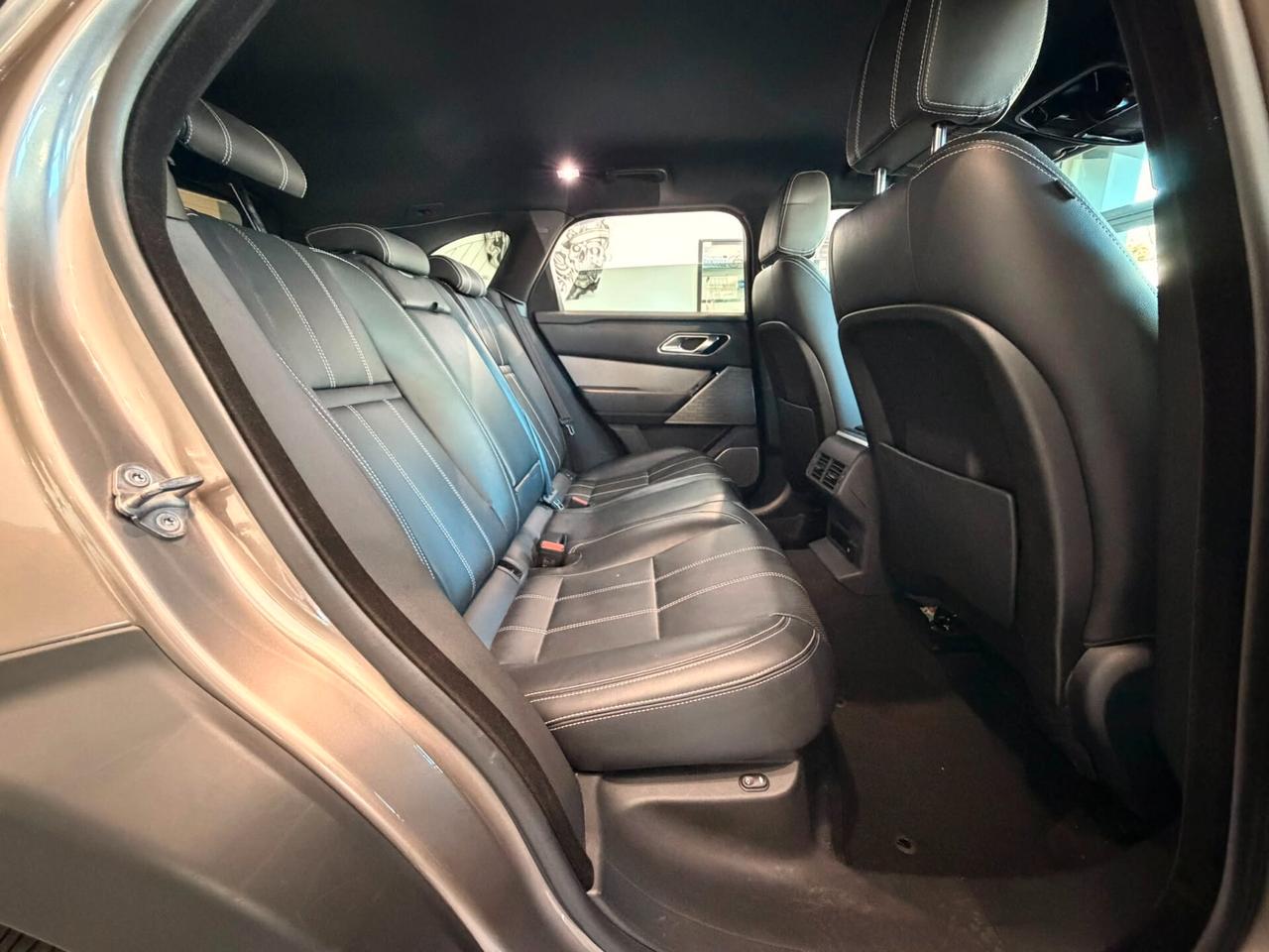 Land Rover Range Velar 2.0D I4 241 CV R-Dynamic HSE
