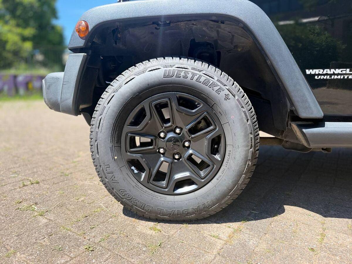 Jeep Wrangler Unlimited 2.8 crd Sahara auto