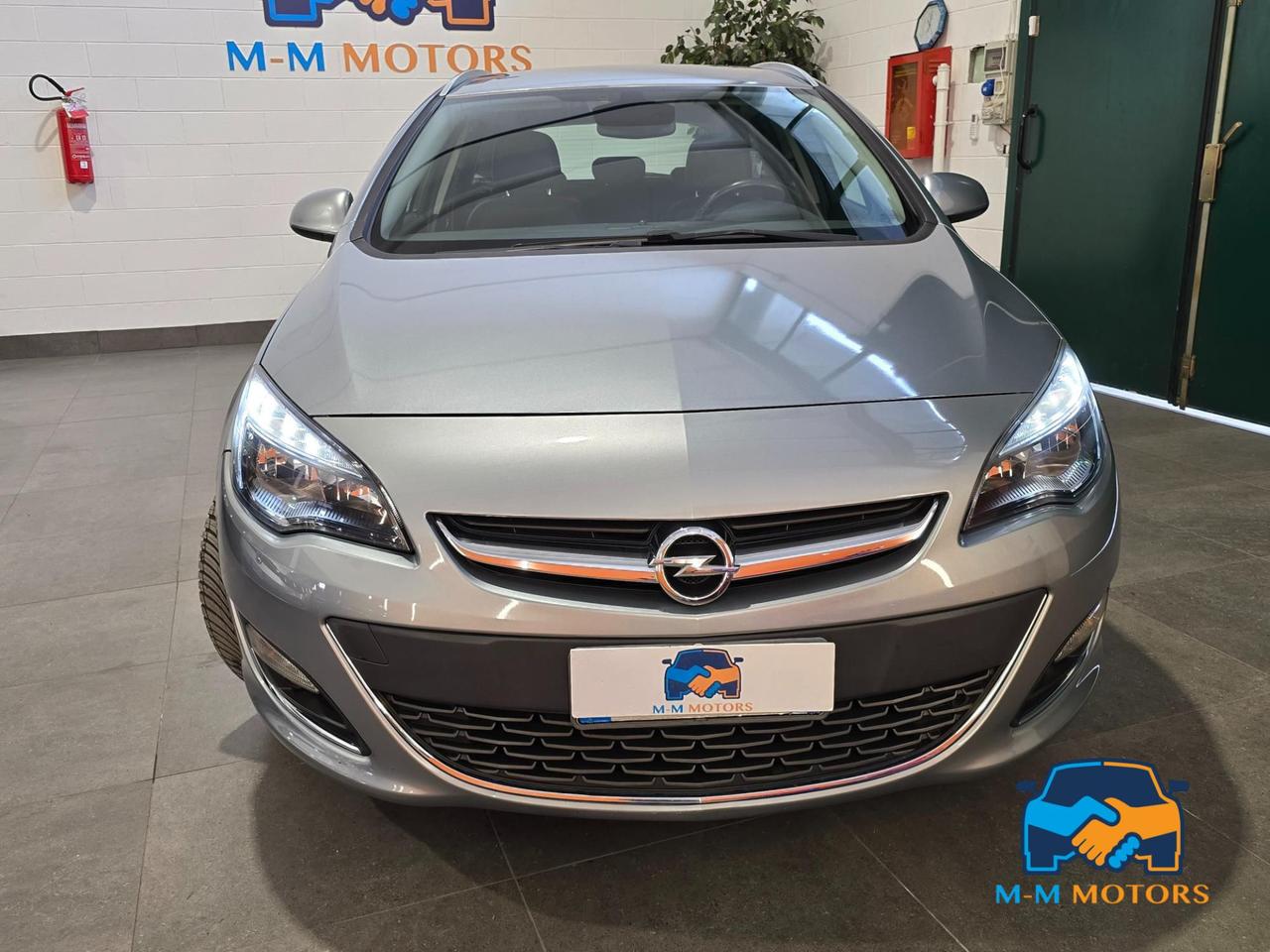 Opel Astra Sports Tourer 1.6 cdti (ecoflex) Cosmo s&s 136cv