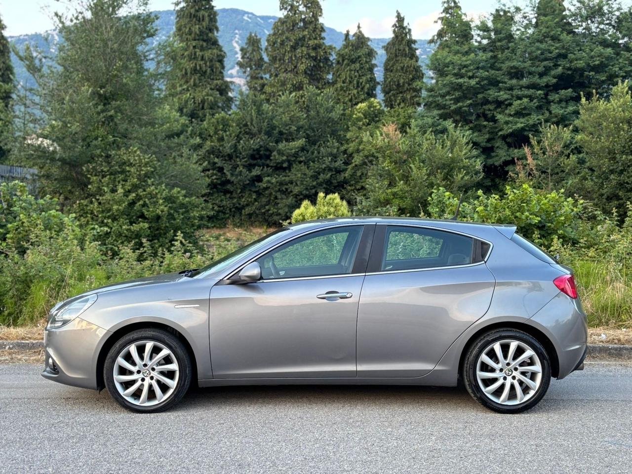 Alfa Romeo Giulietta 1.6 JTDm-2 120 CV Distinctive