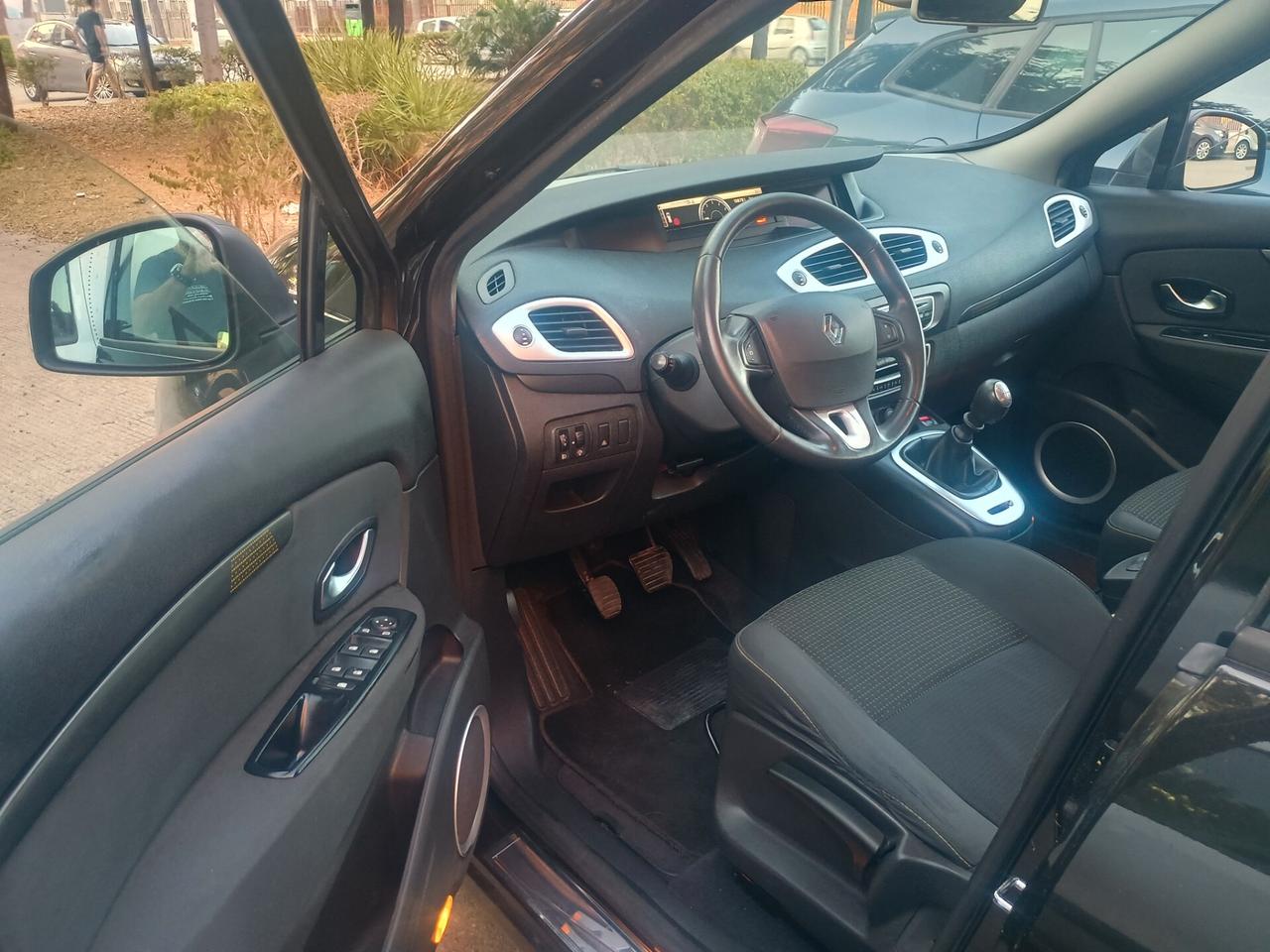 Renault Scenic Scénic 1.5 dCi 110CV Dynamique