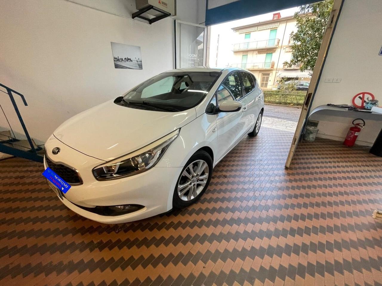 Kia Ceed cee'd 1.6 CRDi 110 CV 5 porte