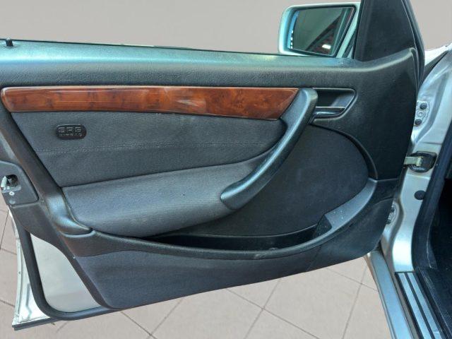 MERCEDES-BENZ C 180 cat ELEGANCE