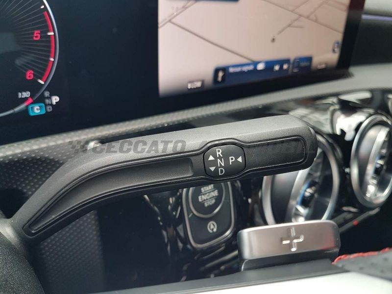 Mercedes-Benz Classe A A 180 d AMG Line Premium auto