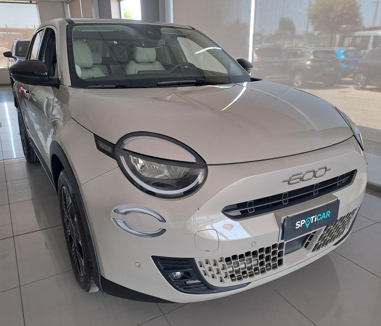 Fiat 600 1.2Hybrid 110 CV DCT MHEV La Prima