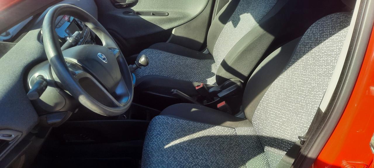 Lancia Ypsilon 1.2 69 CV 5 porte anno 2019