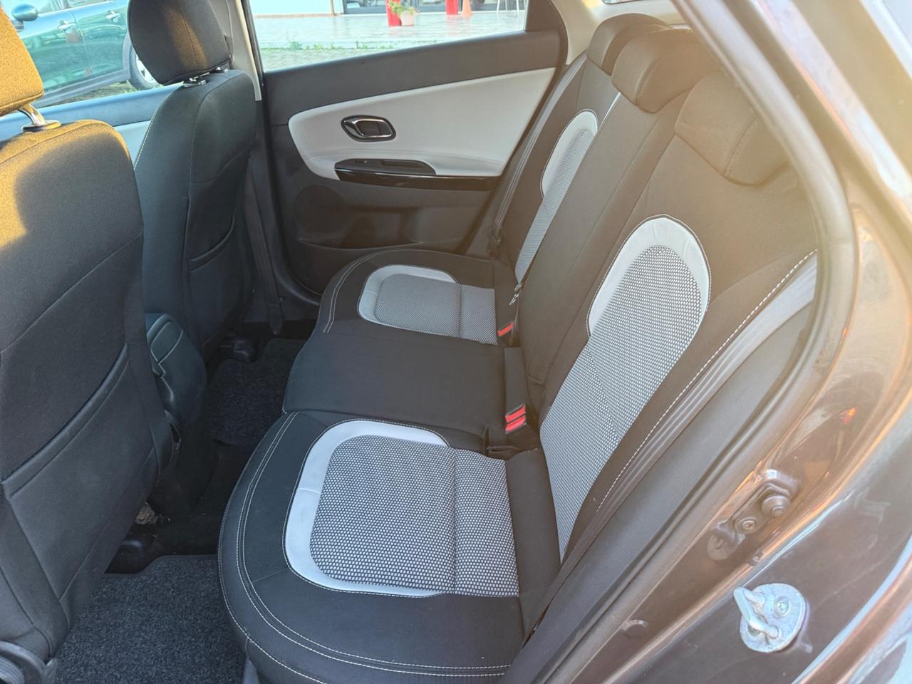 Kia Ceed cee'd 1.4 CRDi SW Class