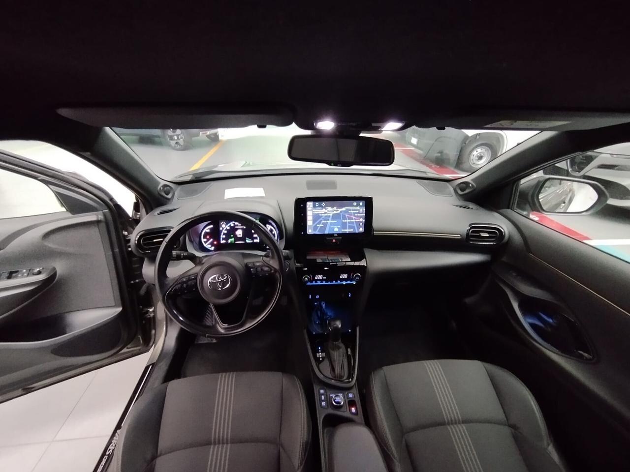 Toyota Yaris Cross 1.5 Hybrid 5p. E-CVT AWD-i Adve