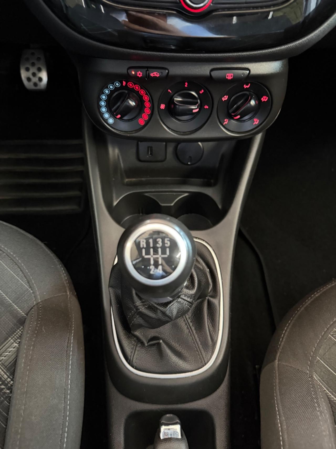 Opel Corsa 1.4 90CV GPL Tech 5 porte Innovation