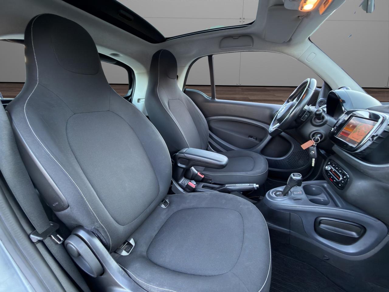 smart forTwo 0.9 t 90cv Allestimento BRABUS - Unipro - Promo Finanziamento - Tetto panoramico - Navi - LED