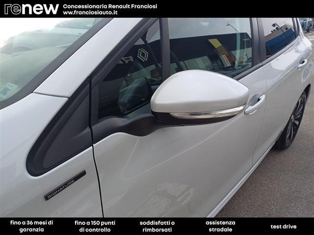 PEUGEOT 208 5 Porte 1.2 PureTech 82cv Signature S&S