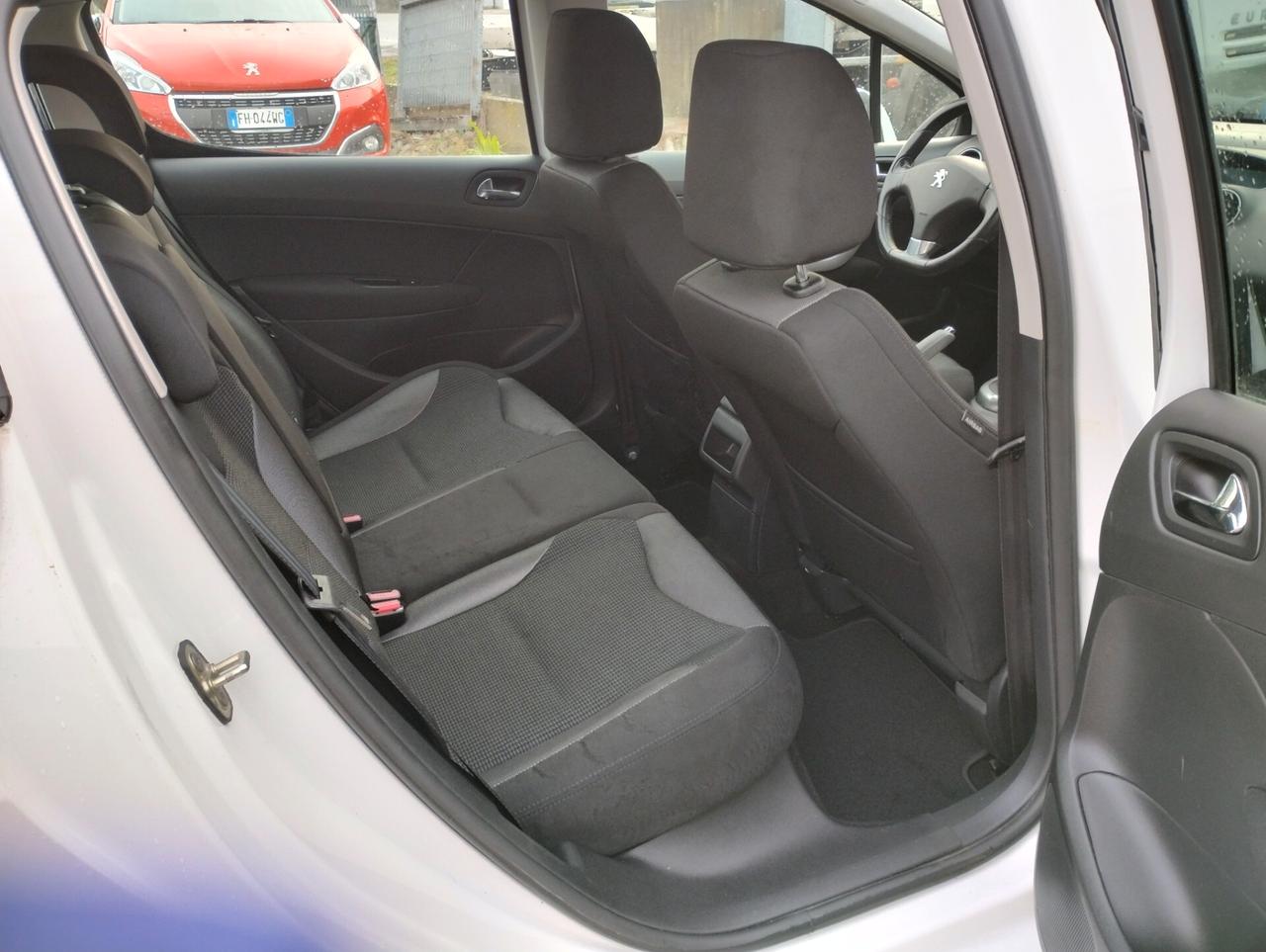 PEUGEOT 308 1.6 Vti 120CV 5P Active 2012