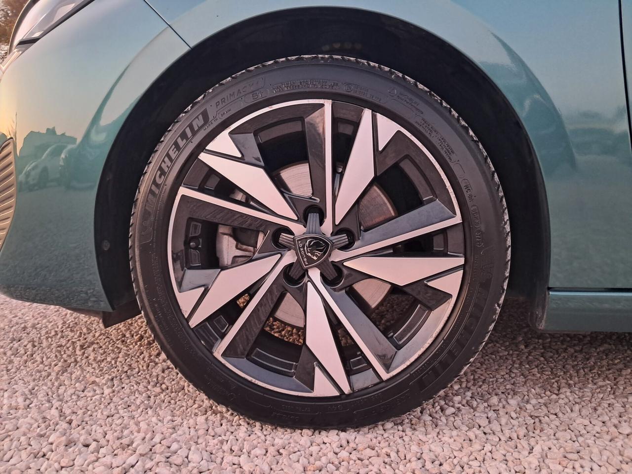 NEW Peugeot 308 HDi 130cv EAT8 Allure *LED-PELLE-NAVY*