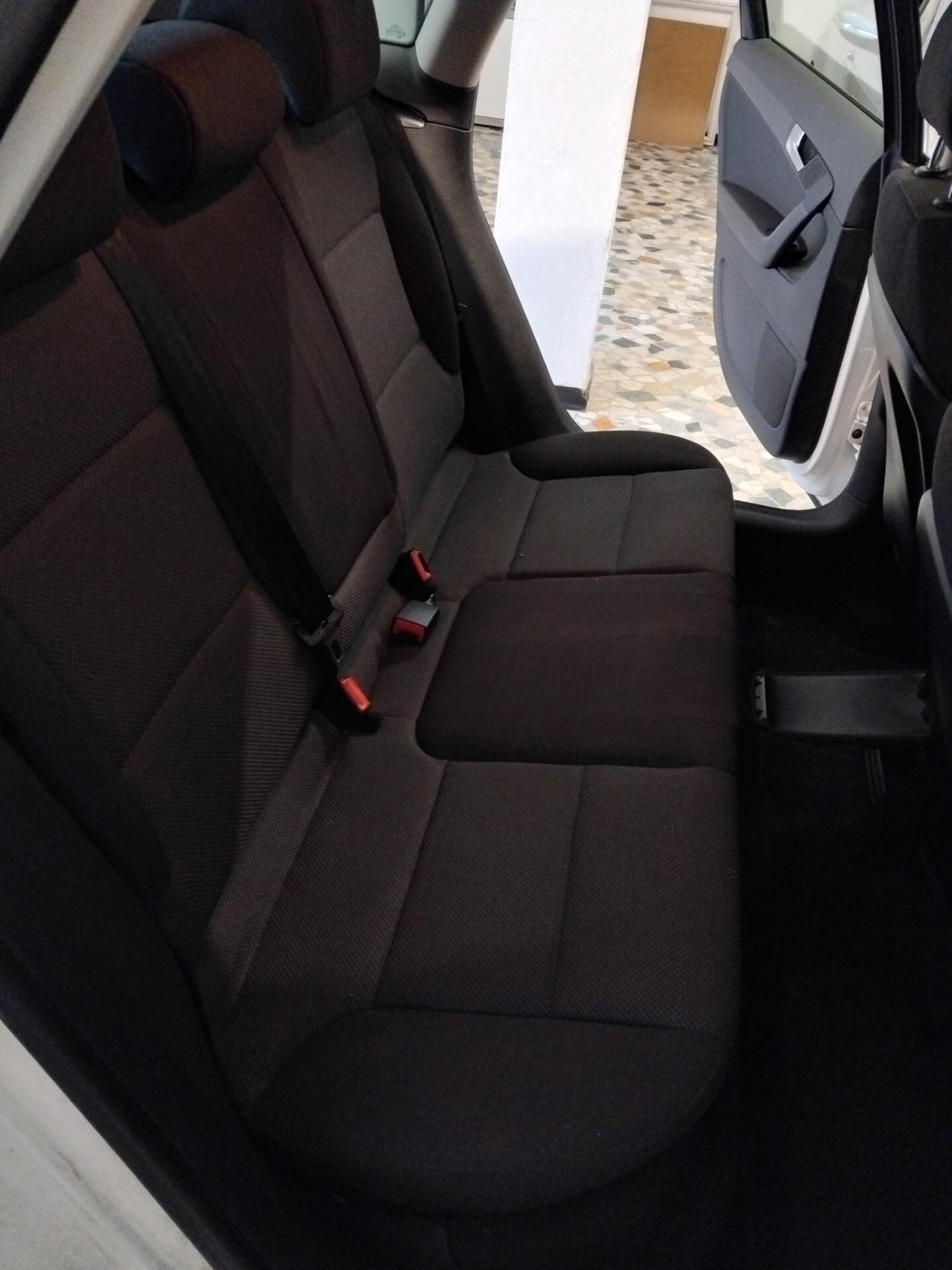 Audi A3 SPB 1.6 TDI 90 CV CR F.AP Ambition