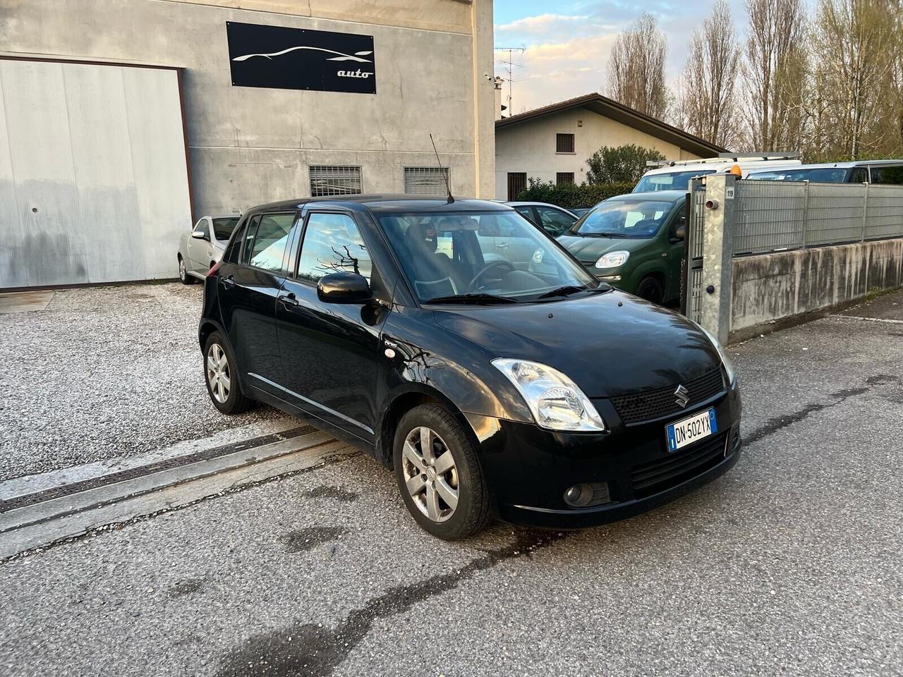 Suzuki Swift 1.3 DDiS 5p. GL