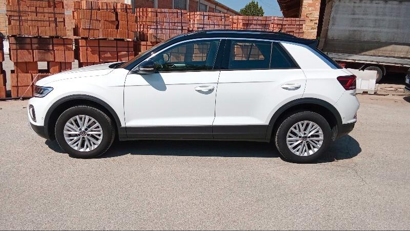 Volkswagen T-Roc 2.0 TDi 150cv DSG da VETRINA