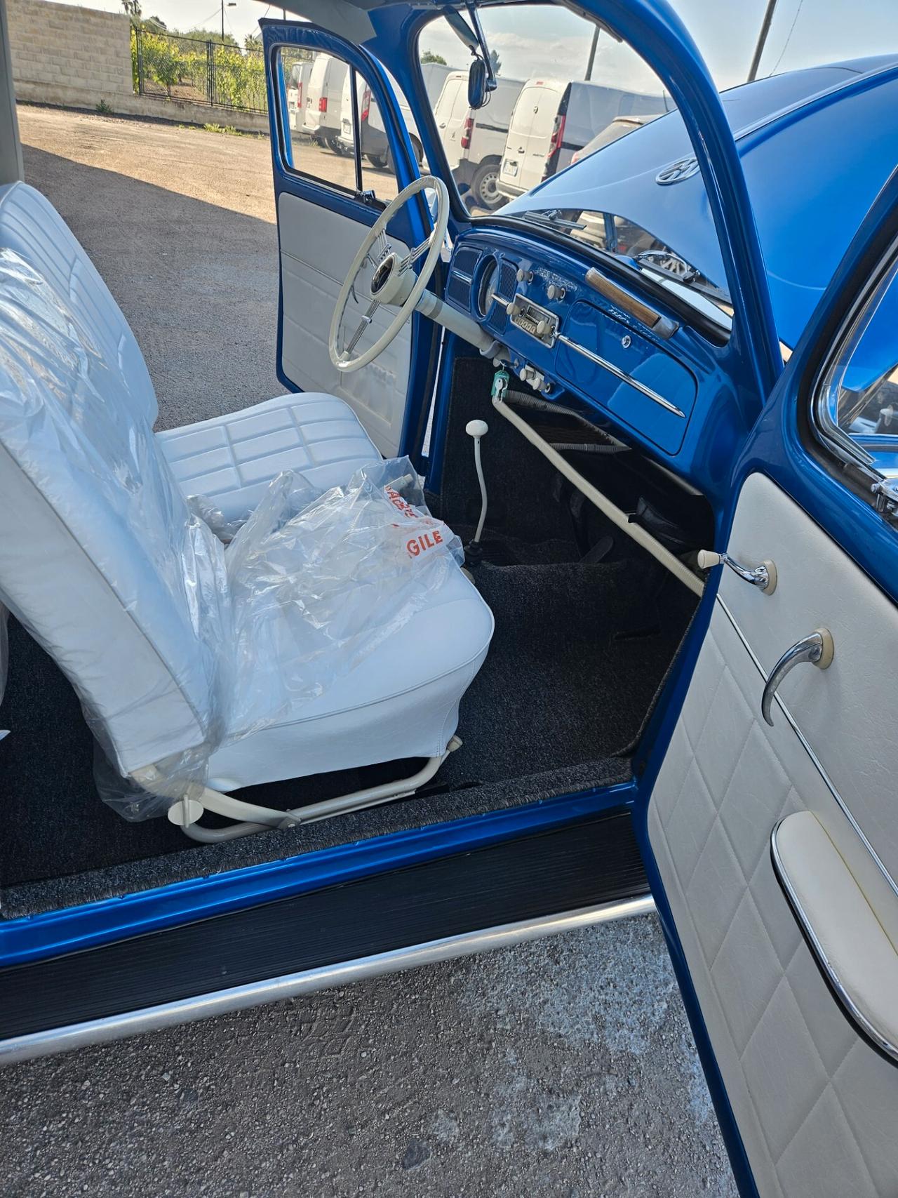 Volkswagen Maggiolino VETRO PIATTO - 6VOLT - TETTO APRIBILE