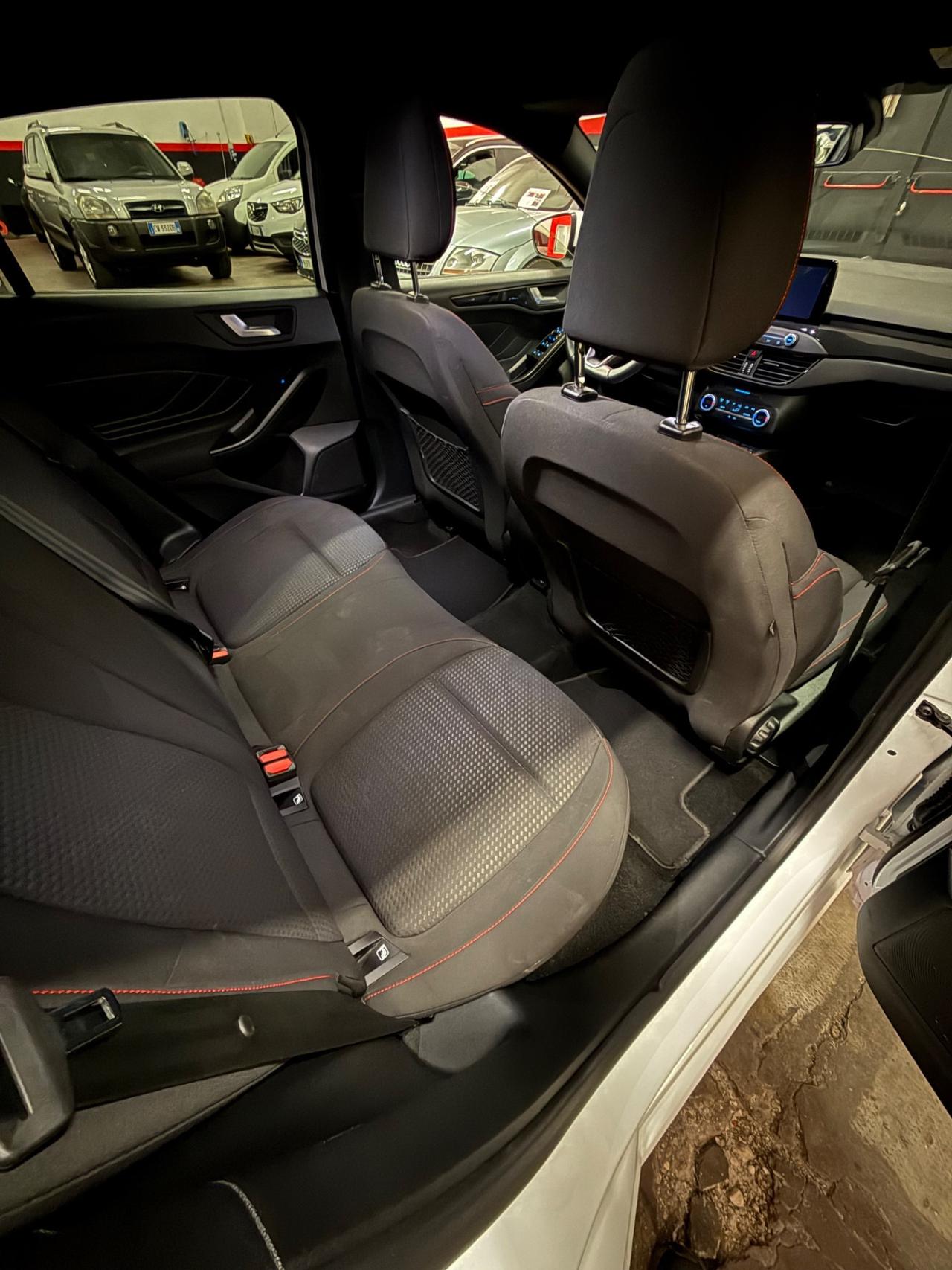 Ford Focus 1.0 EcoBoost 125 CV 5p. ST-Line