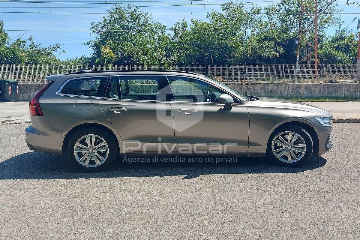 VOLVO V60 B4 (d) Geartronic Momentum Business Pro