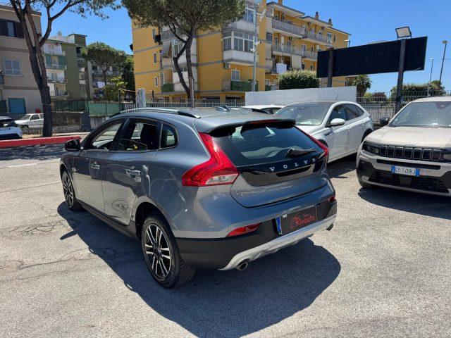 VOLVO V40 Cross Country D2 Style Plus