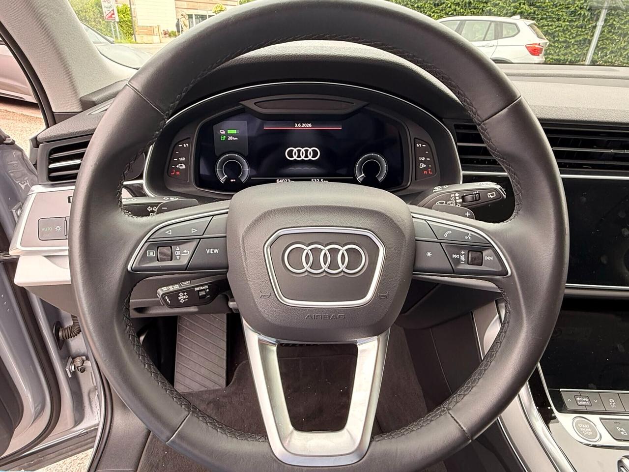 Audi Q7 55 TFSI quattro tiptronic Business