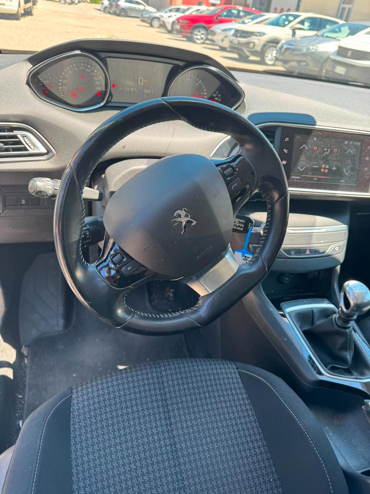 Peugeot 308 BlueHDi 100 S&S SW Business