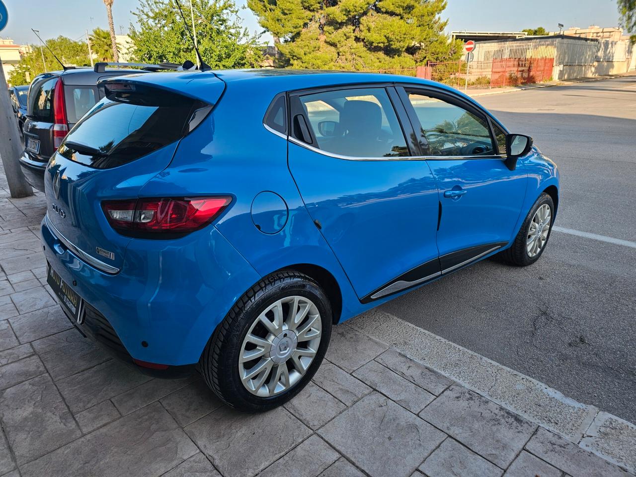 Renault Clio 1.5 dCi 8V 75CV 5 porte Wave