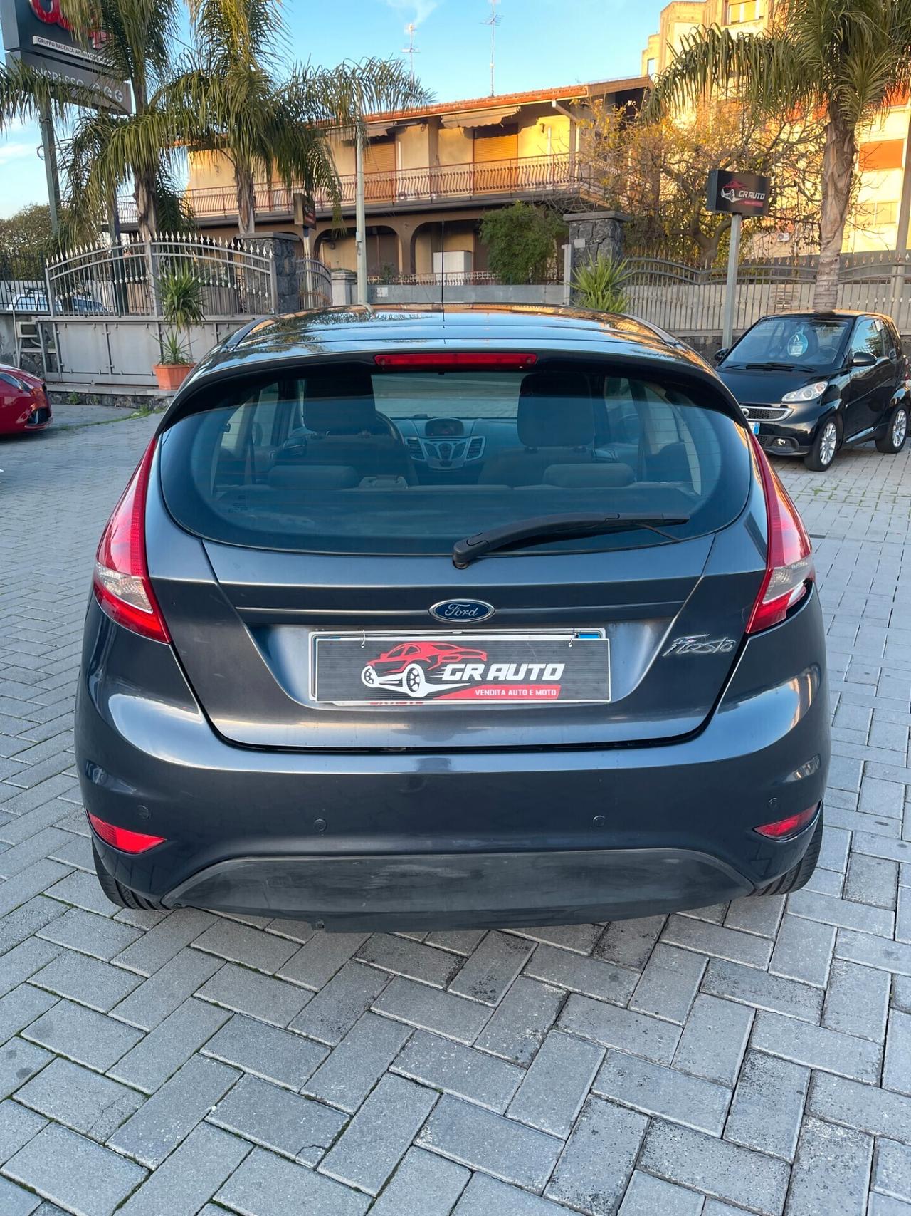 Ford Fiesta 1.2 82cv