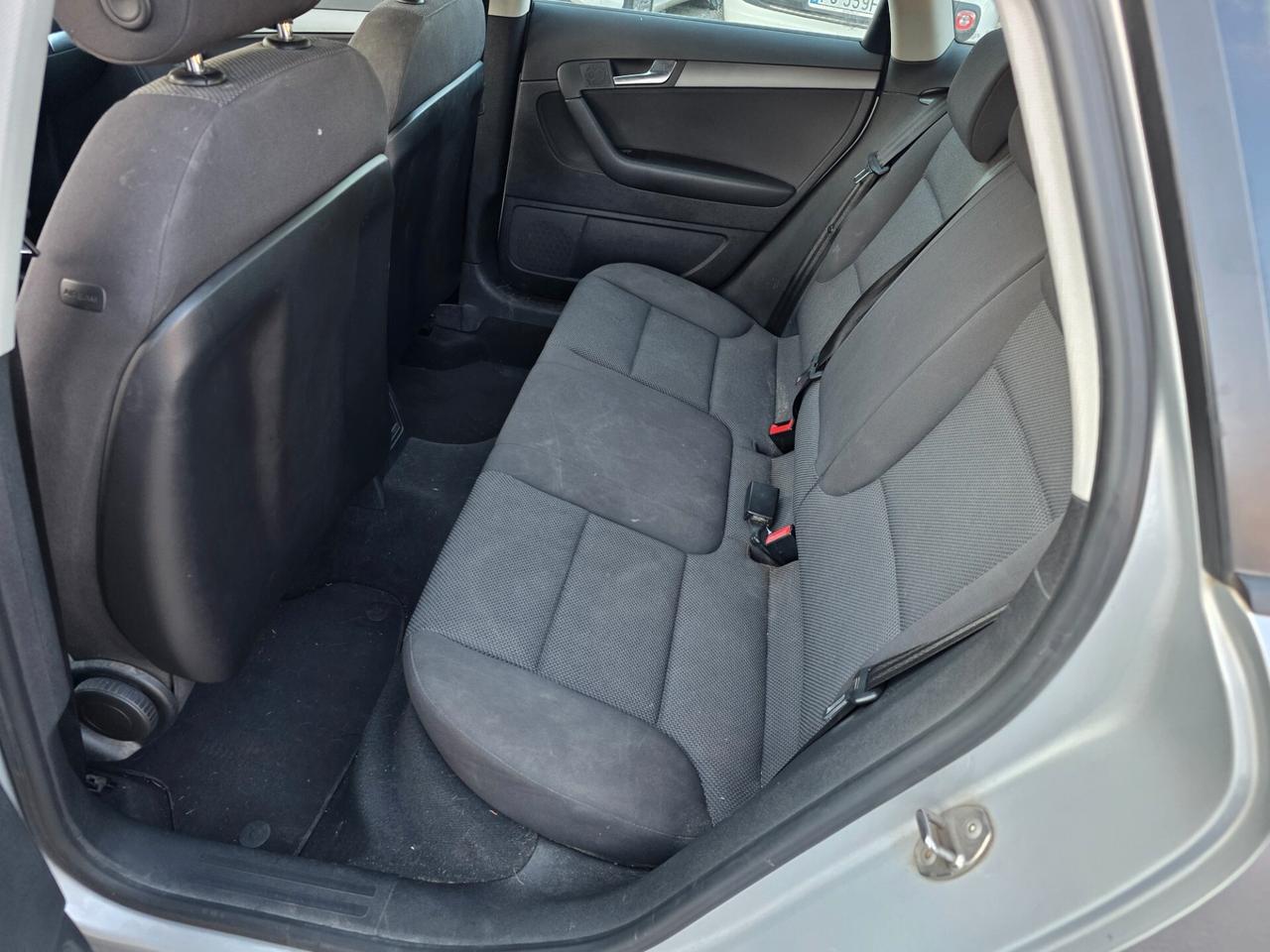 Audi A3 SPB 1.6 TDI 105 CV CR Ambition