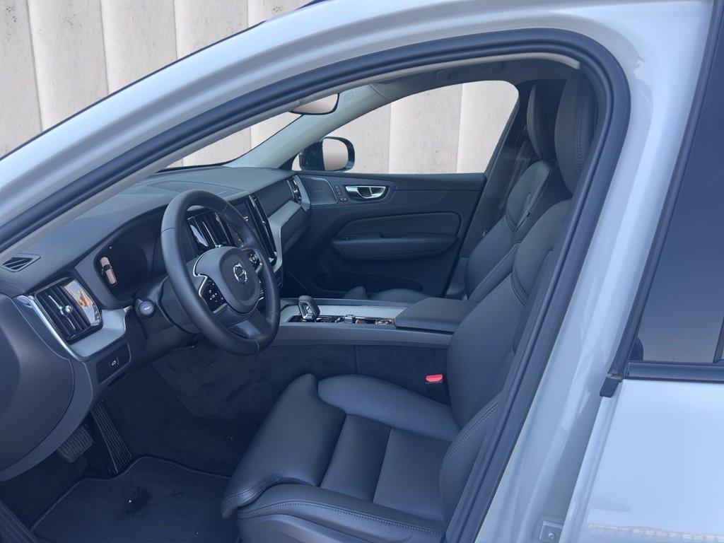 VOLVO XC60 2.0 b4 Plus Dark auto del 2024