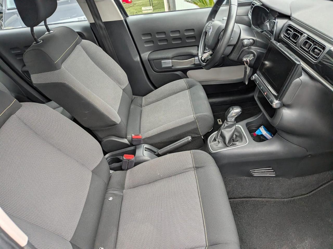 Citroen C3 PureTech 82 GPL Casa madre Shine