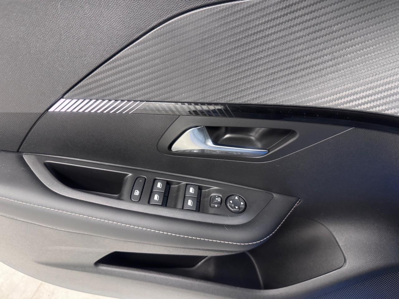 Peugeot 208 PureTech 100 Stop&Start 5 porte Allure