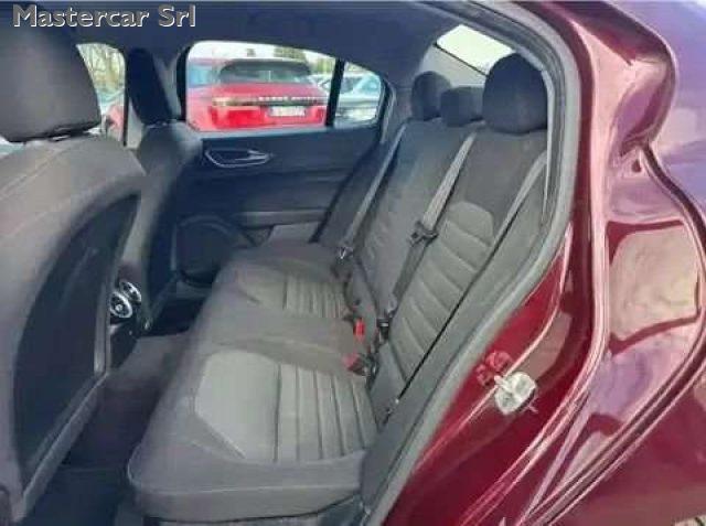 ALFA ROMEO Giulia 2.2 t Business 160cv AT8 - FV255SR