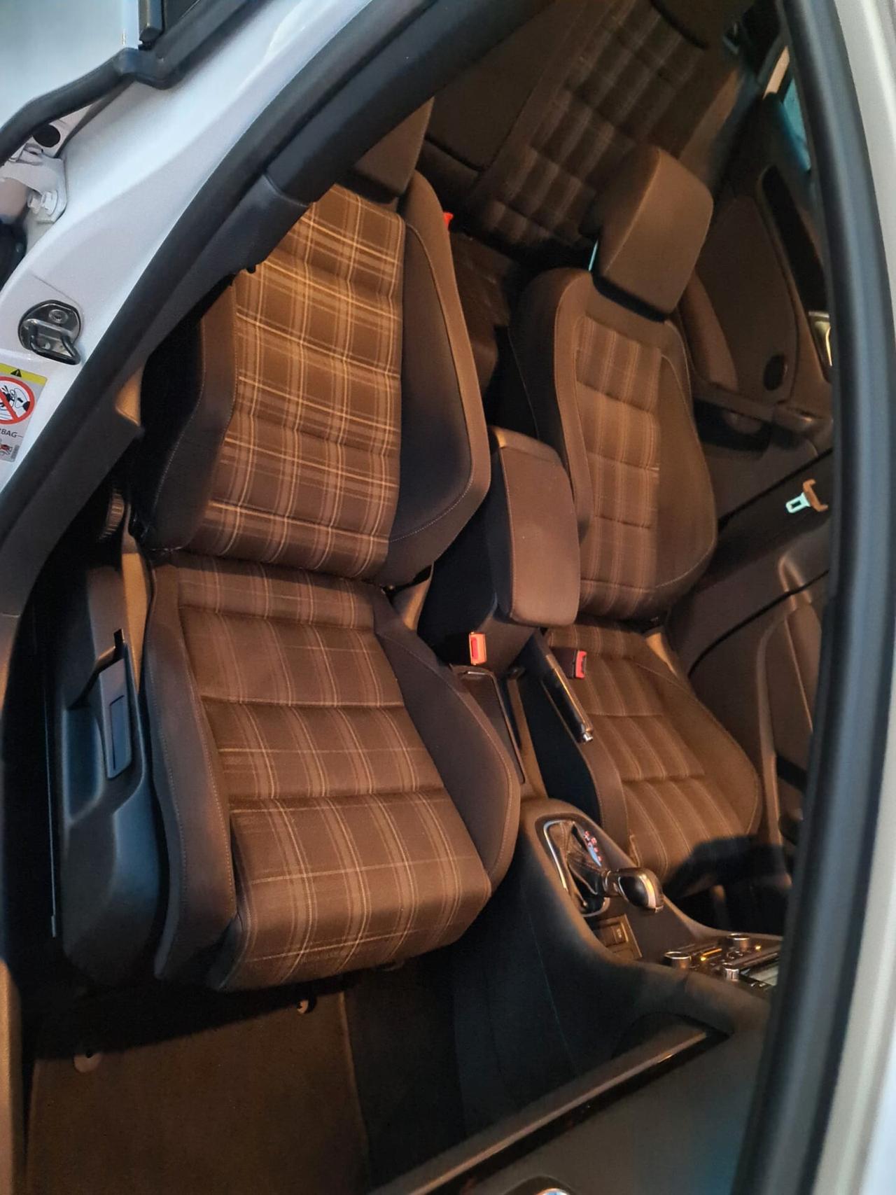 Volkswagen Golf 2.0 TDI 170CV DPF 5p. GTD